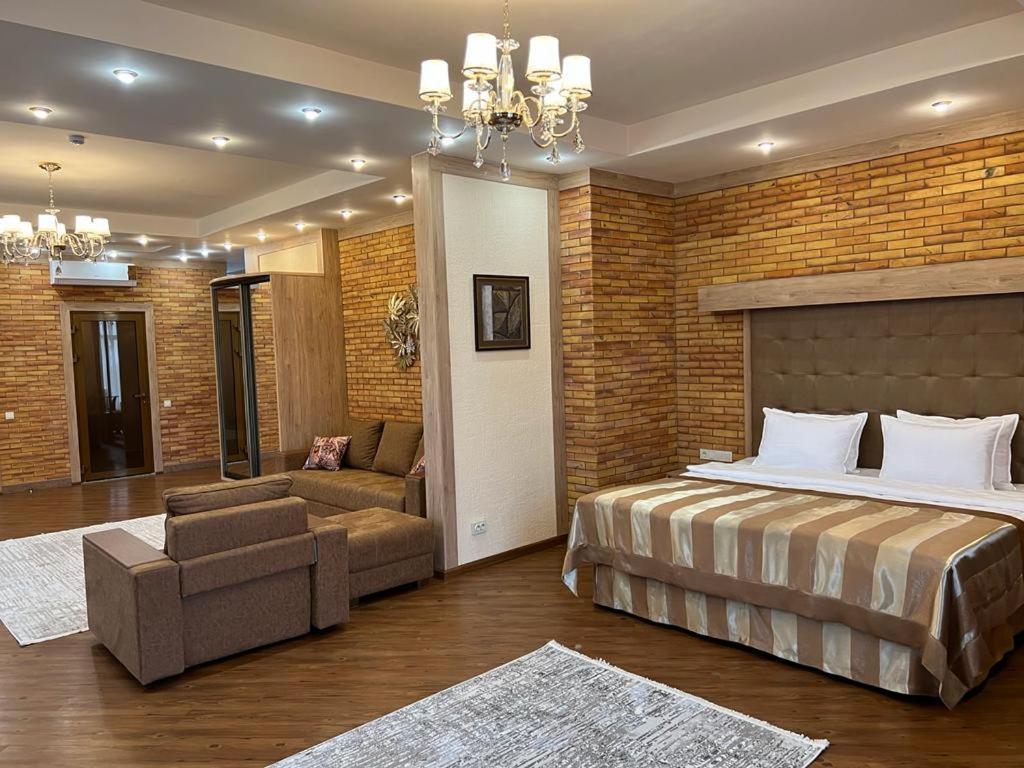 City Stay Апарт-Отель Алматы المظهر الخارجي الصورة
